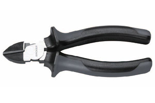 Diagonal cutting pliers